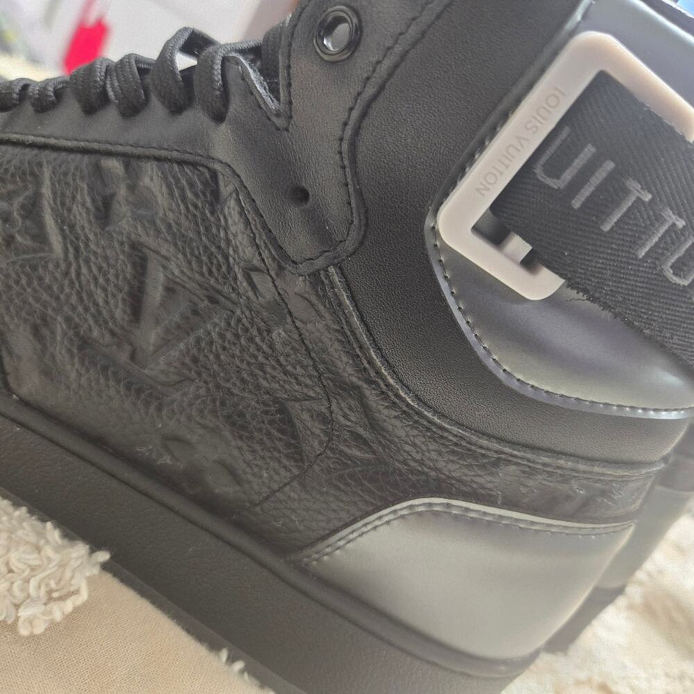 LOUIS VUITTON Rivoli Ankle Sneakers, Black Monogram With Silver, Size 40, Mens 7 - Picture 5 of 11